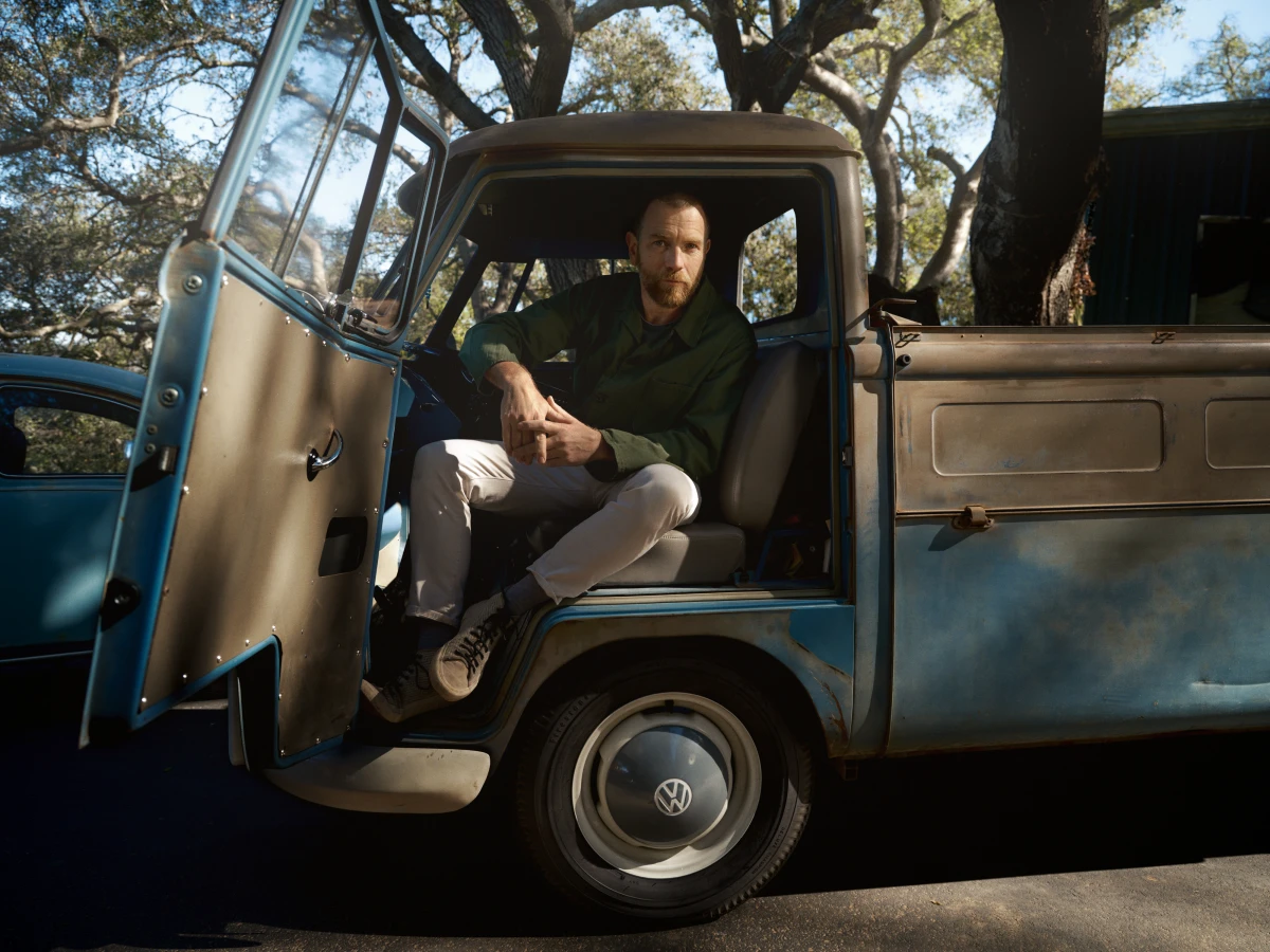 ewan mcgregor Portrait Car old Car